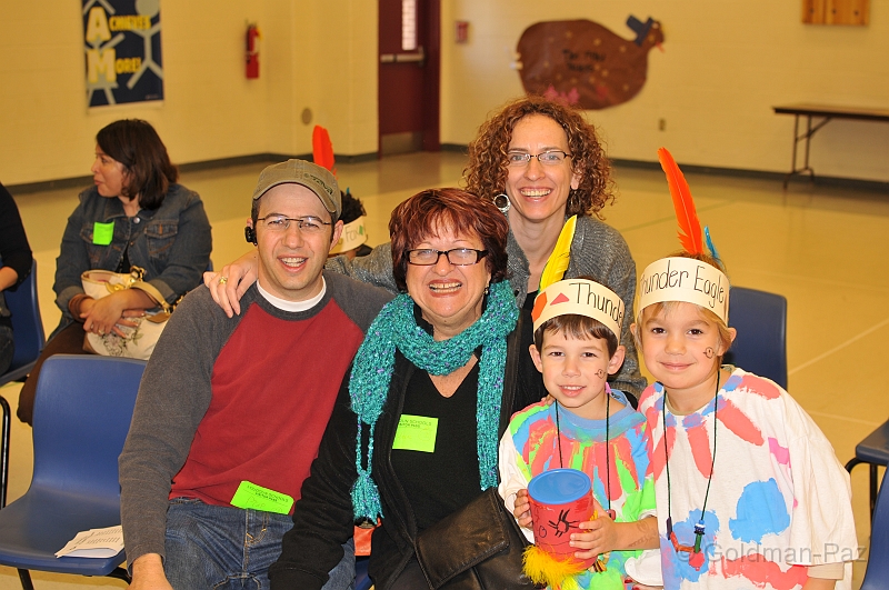 PowWow-20091120-277.JPG - (C)RPWorks-Goldman