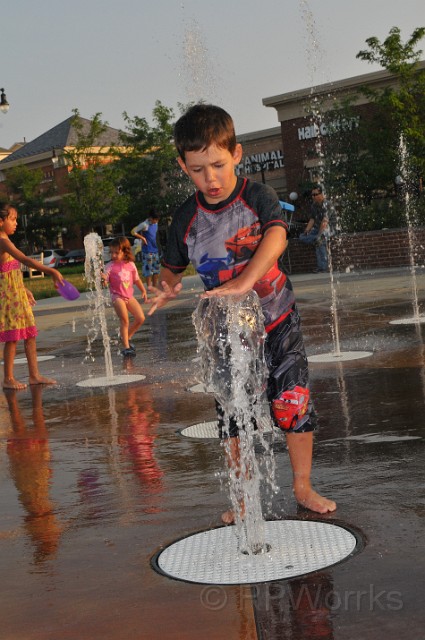 Kids-Lansdowne-20100625-6.JPG - (C)RPWorks-Goldman